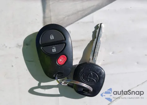 2015 Toyota Tacoma Base V6 из США, поврежденный, VIN 3TMMU4FN5FM079297